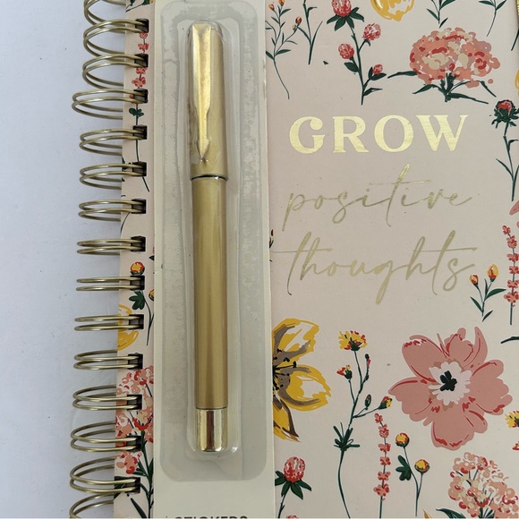 PAPER TALES UNDATED WEEKLY PLANNER NWT - Picture 11 of 11